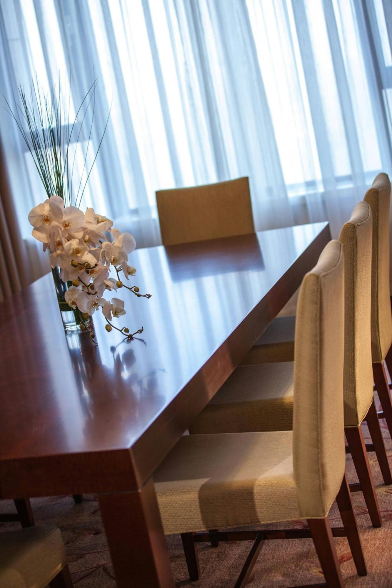 Renaissance Tianjin Lakeview Hotel Buitenkant foto